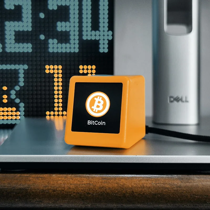 GeekMagic WiFi Clock with Stock Exchange Rates and Weather